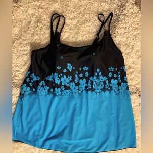 Plus size tankini top size 18W black & blue flowy material built in bra swimwear